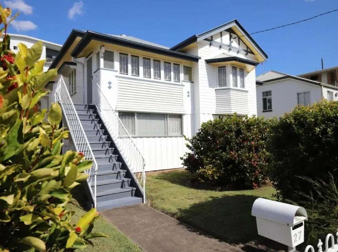 Spacious Home Close To Cbd And Airport Brisbane